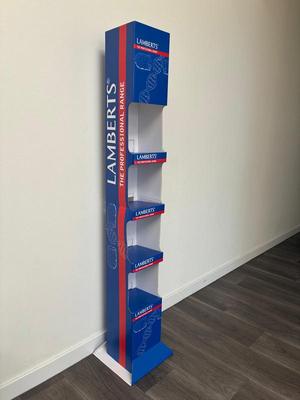 Merkloos vloerdisplay leeg 1st