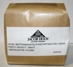 Jacob Hooy Bertramwortel gesneden
