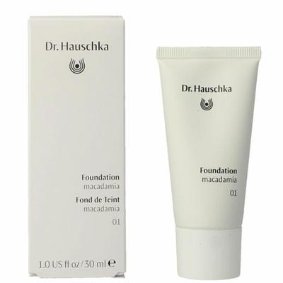 Dr. Hauschka Foundation 01 macadamia